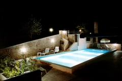 piscina esterna sera
